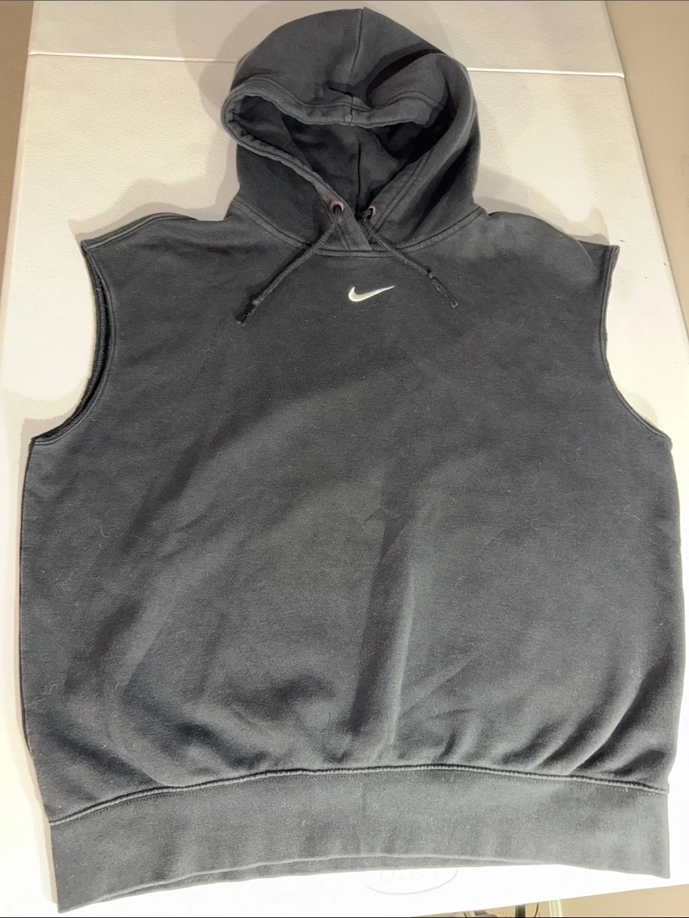 Men’s sleeveless Nike hoodie medium